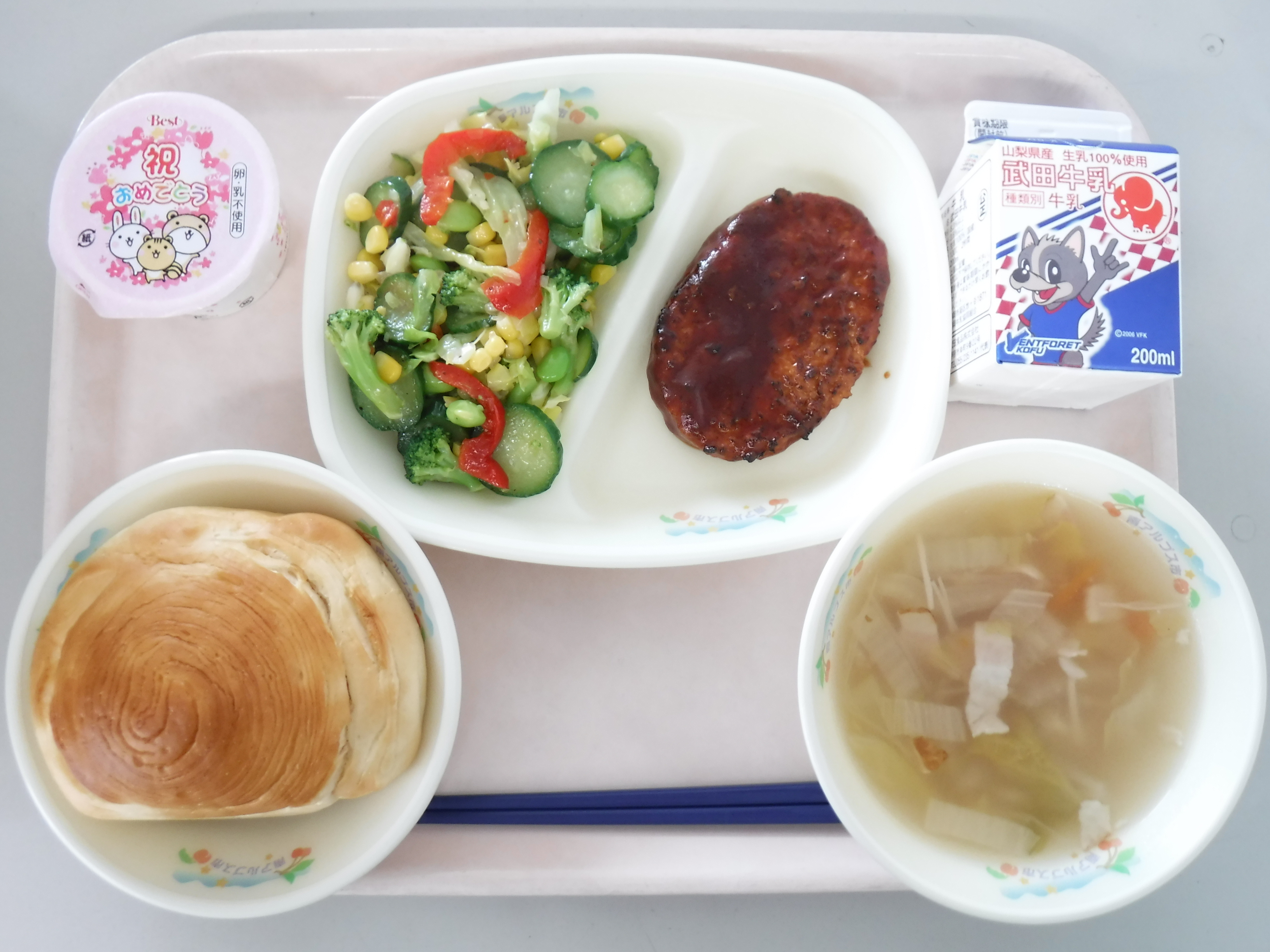 R4_3_17 小学校卒業お祝い給食・南アルプス食育の日.JPG